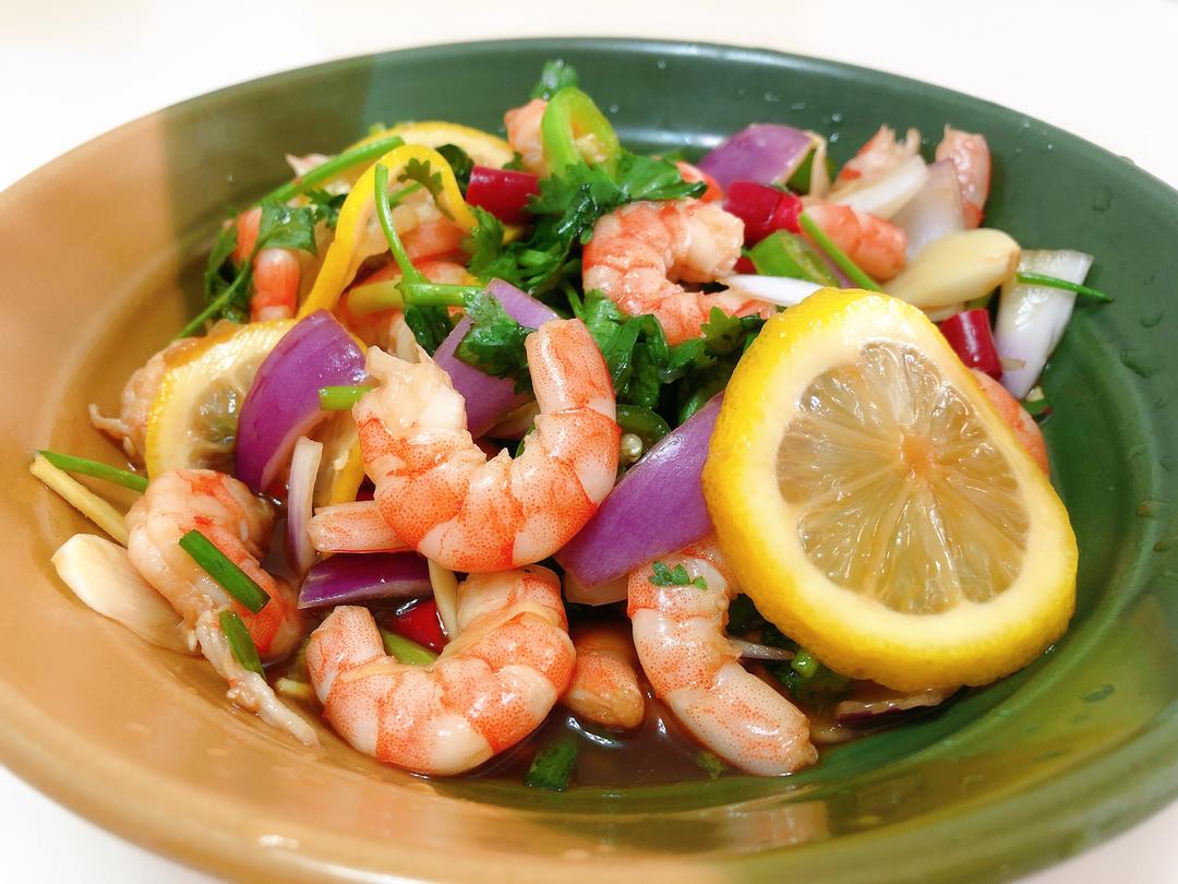 酸辣柠檬虾的做法