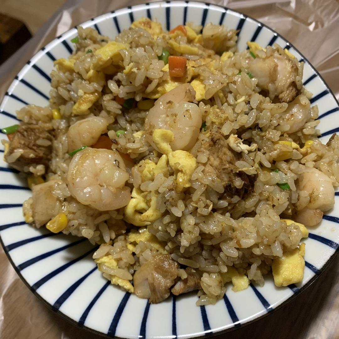 虾仁肉丝蛋炒饭