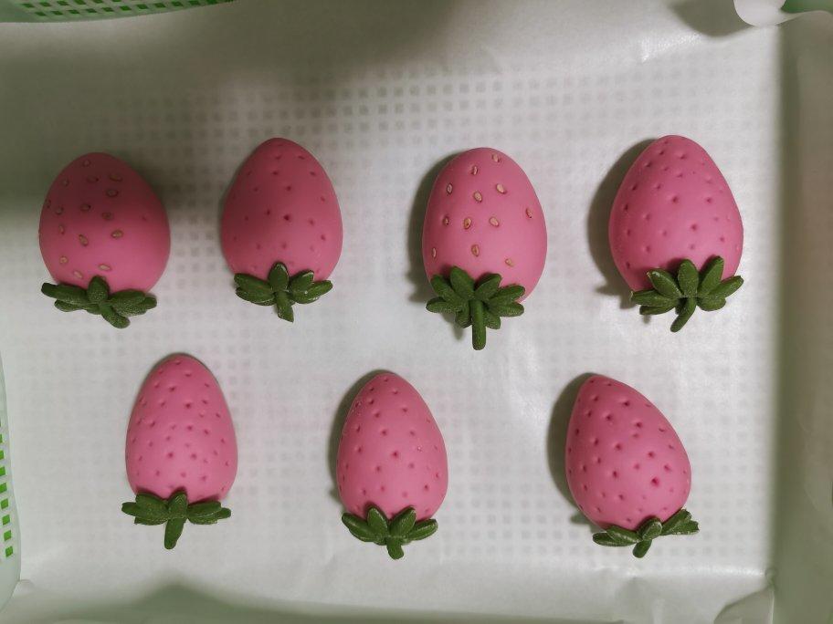 可爱到爆表的草莓馒头