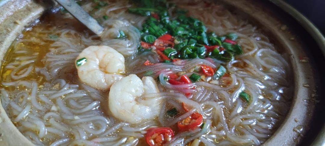 蒜蓉虾仁粉丝锅