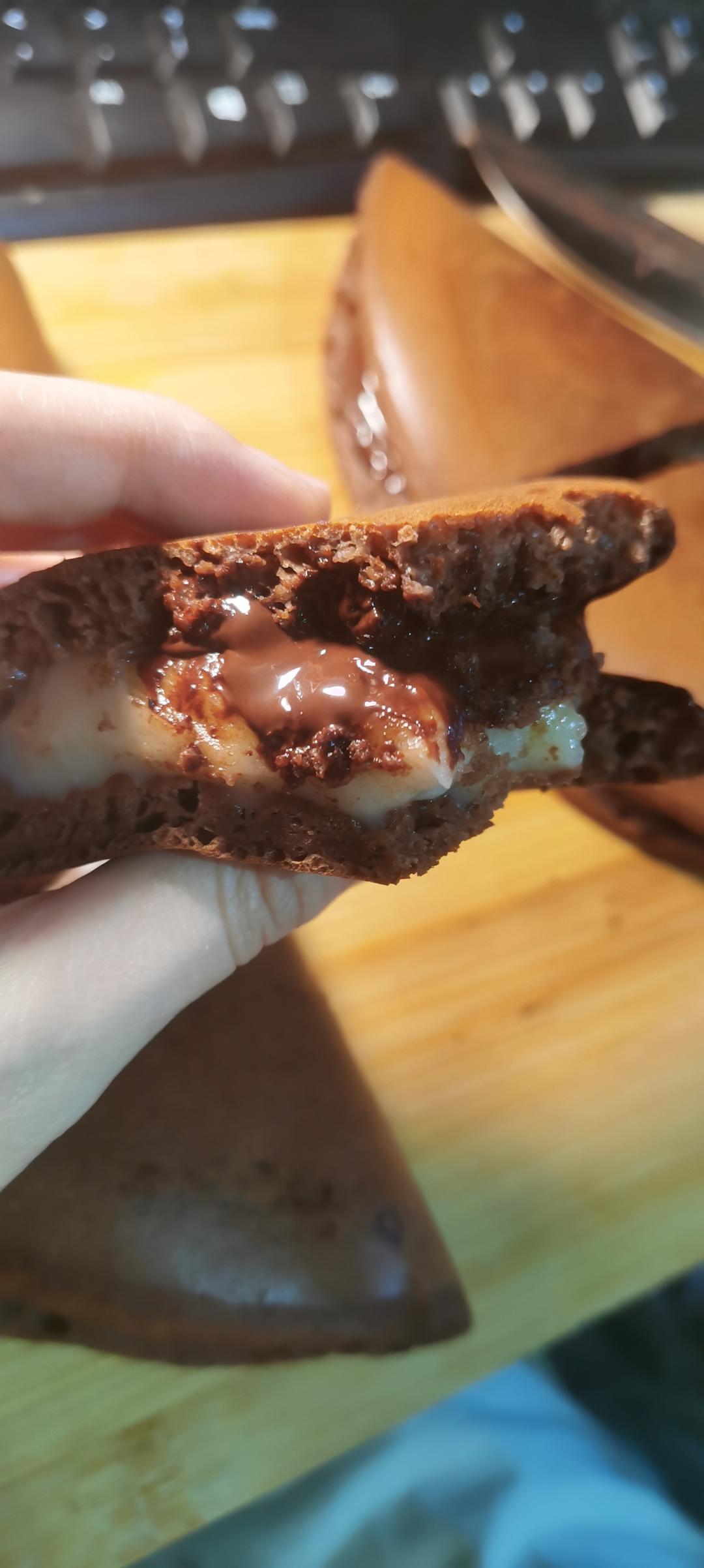 一次炫一整个｜🍫巧克力爆浆麻薯松饼🥞