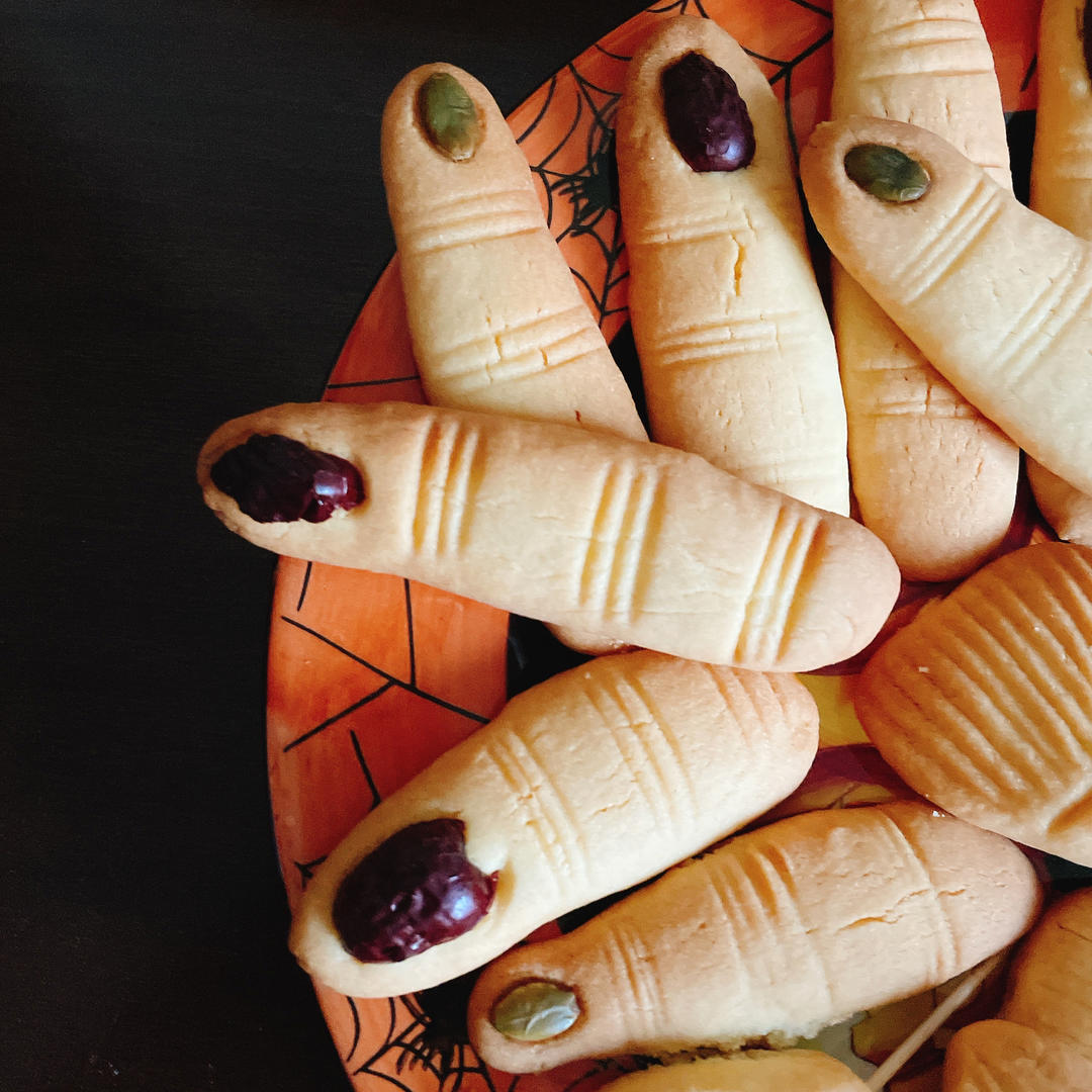 万圣节女巫手指饼干