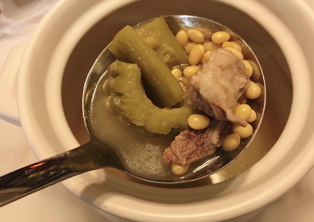 黄豆苦瓜排骨汤