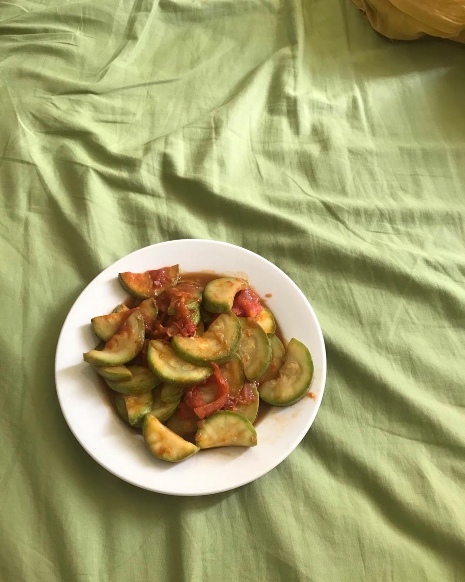 西红柿炒西葫芦