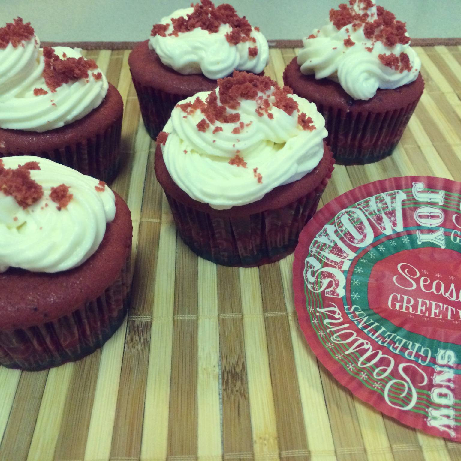 传统红丝绒杯子蛋糕（极软无泡打粉）Red velvet cupcake