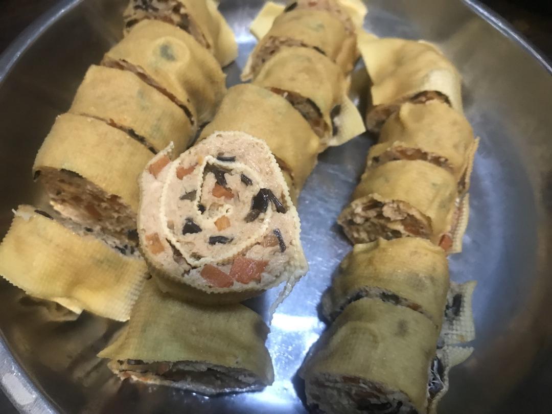 减脂版花式鸡胸肉做法告别水煮鲜美多汁-鸡胸肉豆腐卷