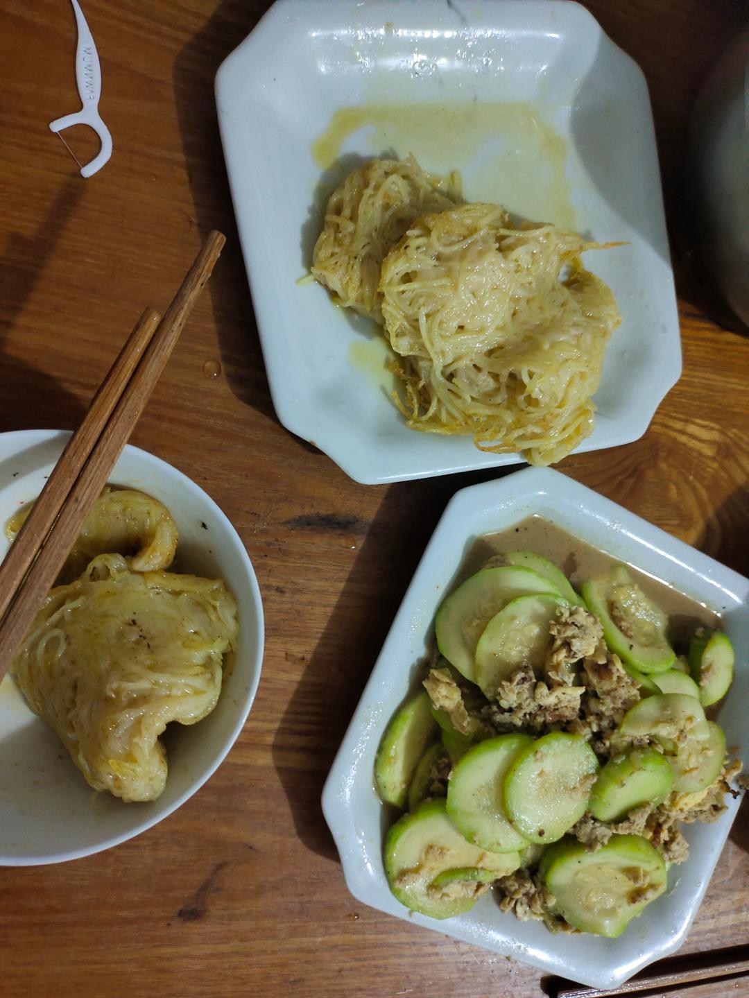 清香的西葫芦炒鸡蛋