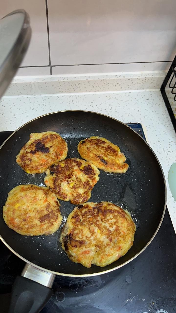 营养土豆胡萝卜饼