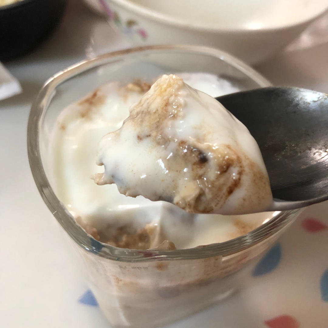 高纤低卡 快手早餐/隔夜可可燕麦酸奶杯