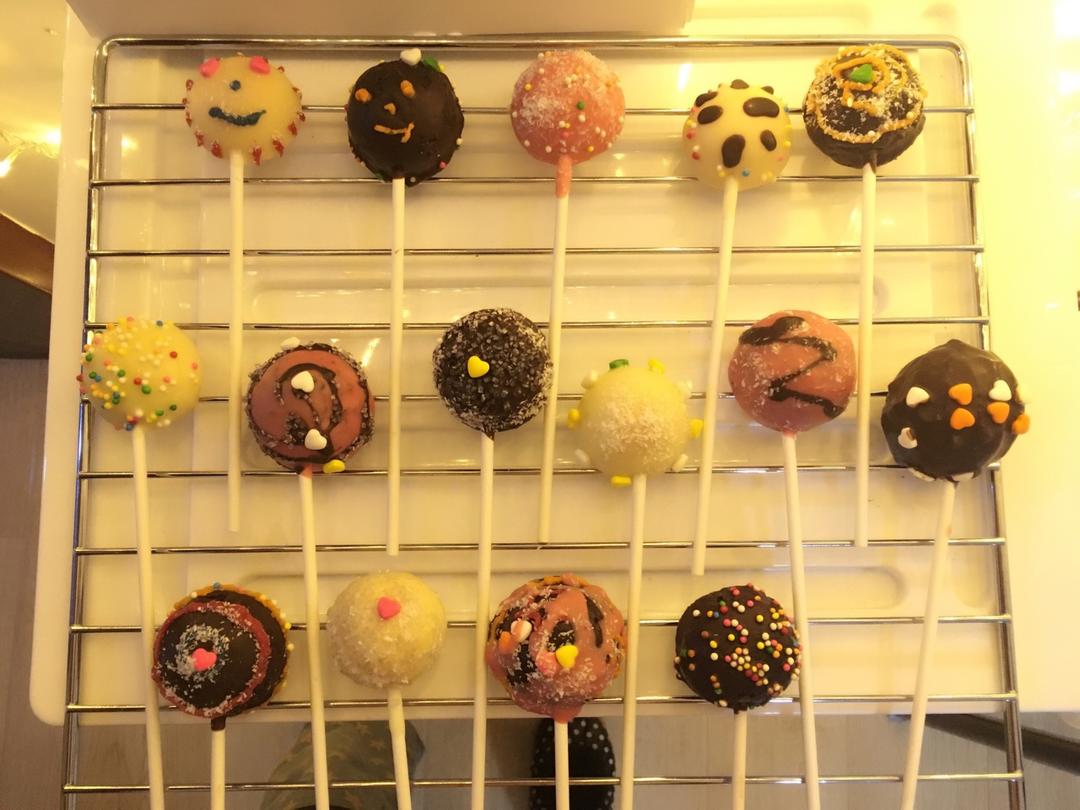 《Tinrry下午茶》教你做棒棒糖蛋糕