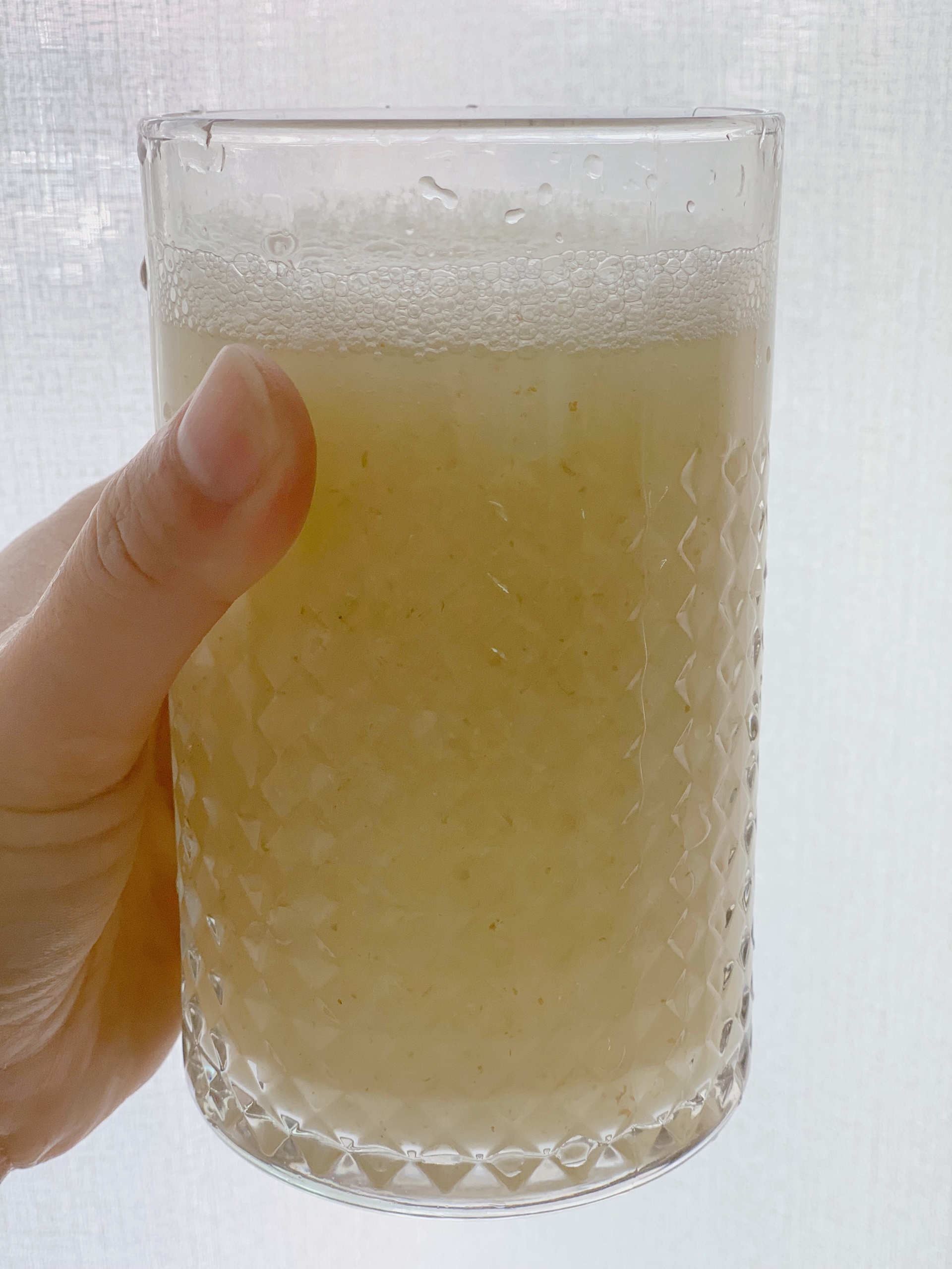 清咽利嗓的油柑雪梨汁的做法