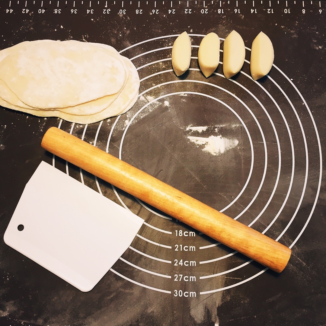 皮薄不裂的饺子皮制作的方法的做法