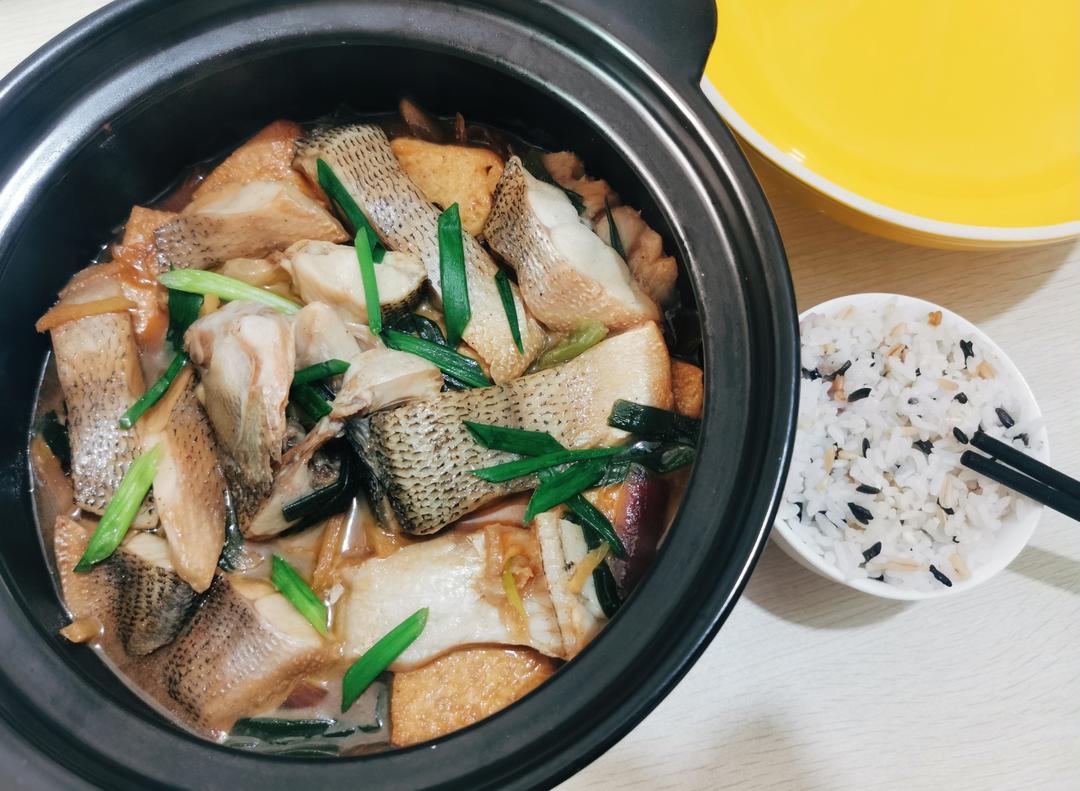 鲜嫩豆腐鲈鱼煲