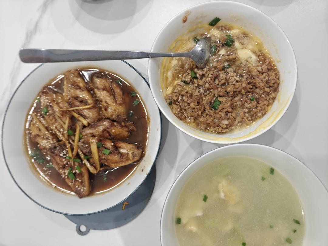 比布丁还要嫩，老少皆宜的肉沫蒸蛋