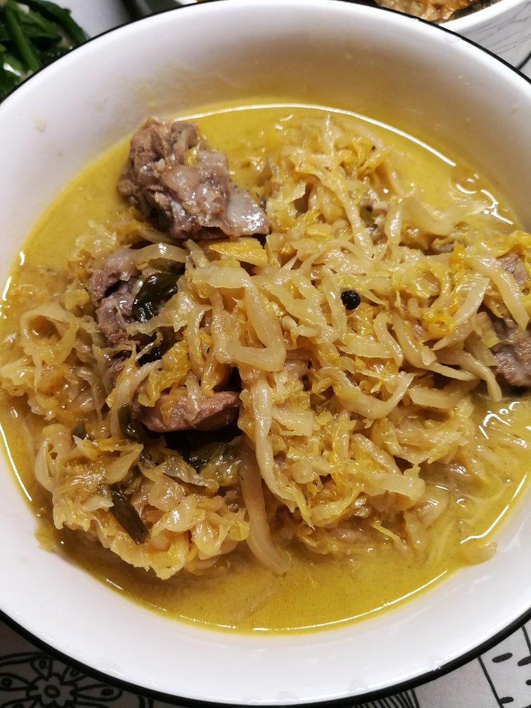 酸菜炖排骨