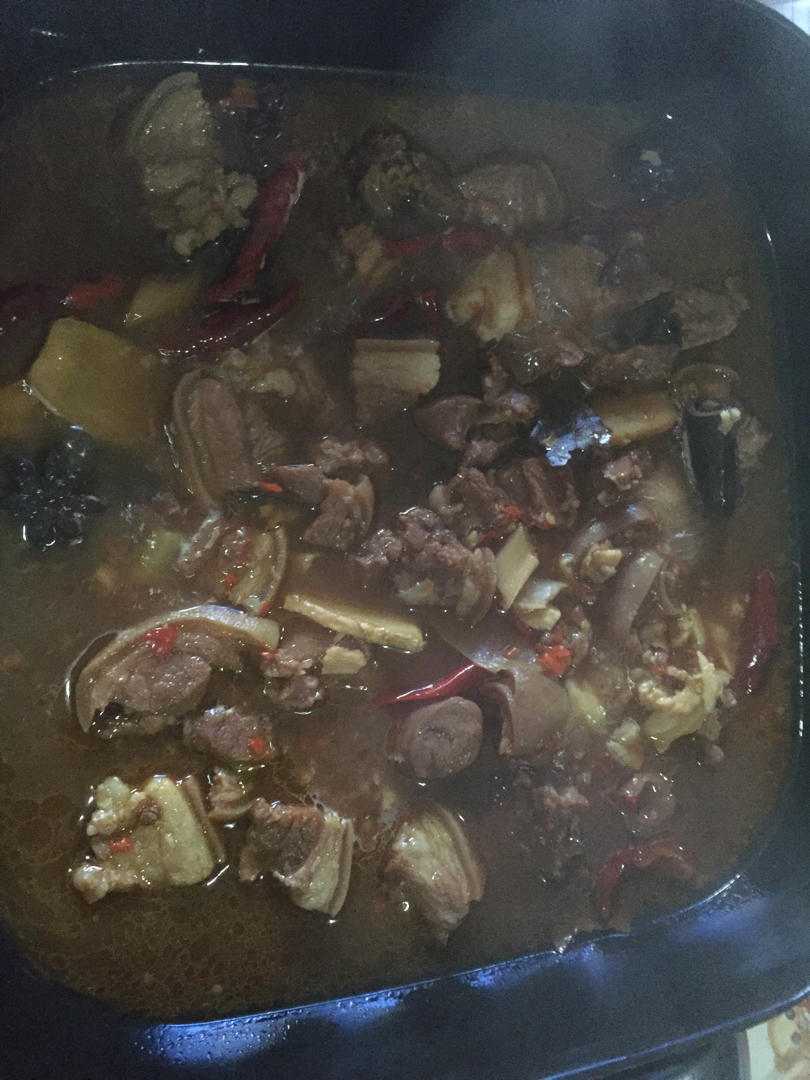 羊肉香辣火锅