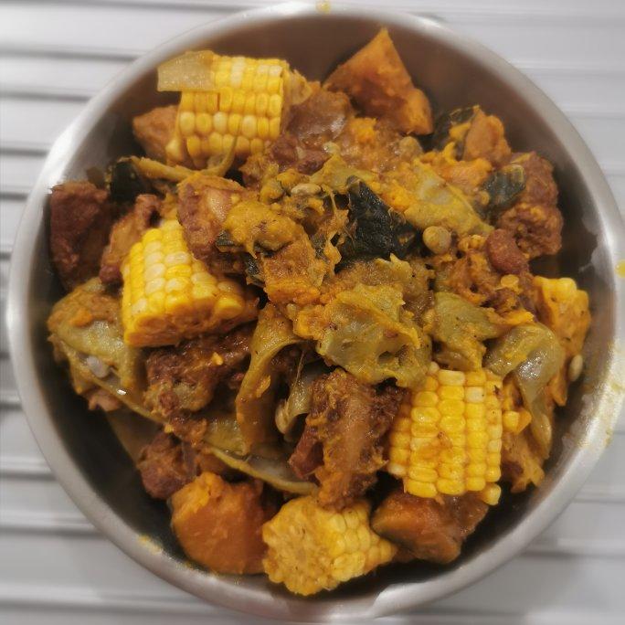 经典东北大丰收之排骨炖豆角玉米🌽南瓜🎃一锅出