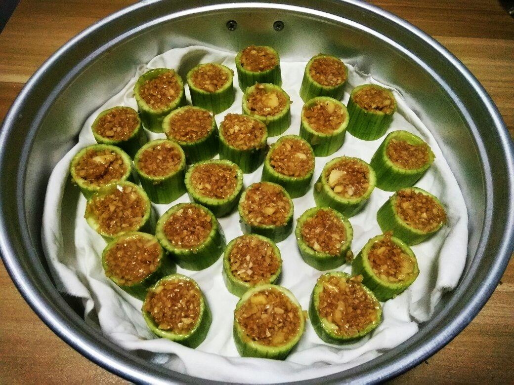 素菜吃出生蚝味---蒜蓉蒸丝瓜
