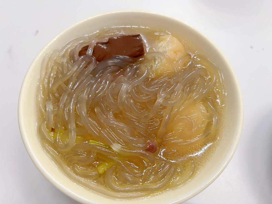 补铁鸭血粉丝汤
