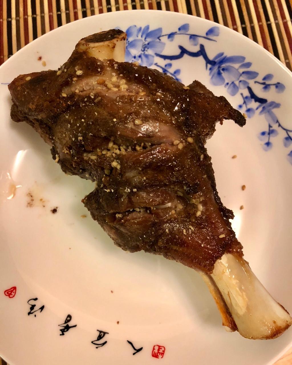 香酥烤羊腿