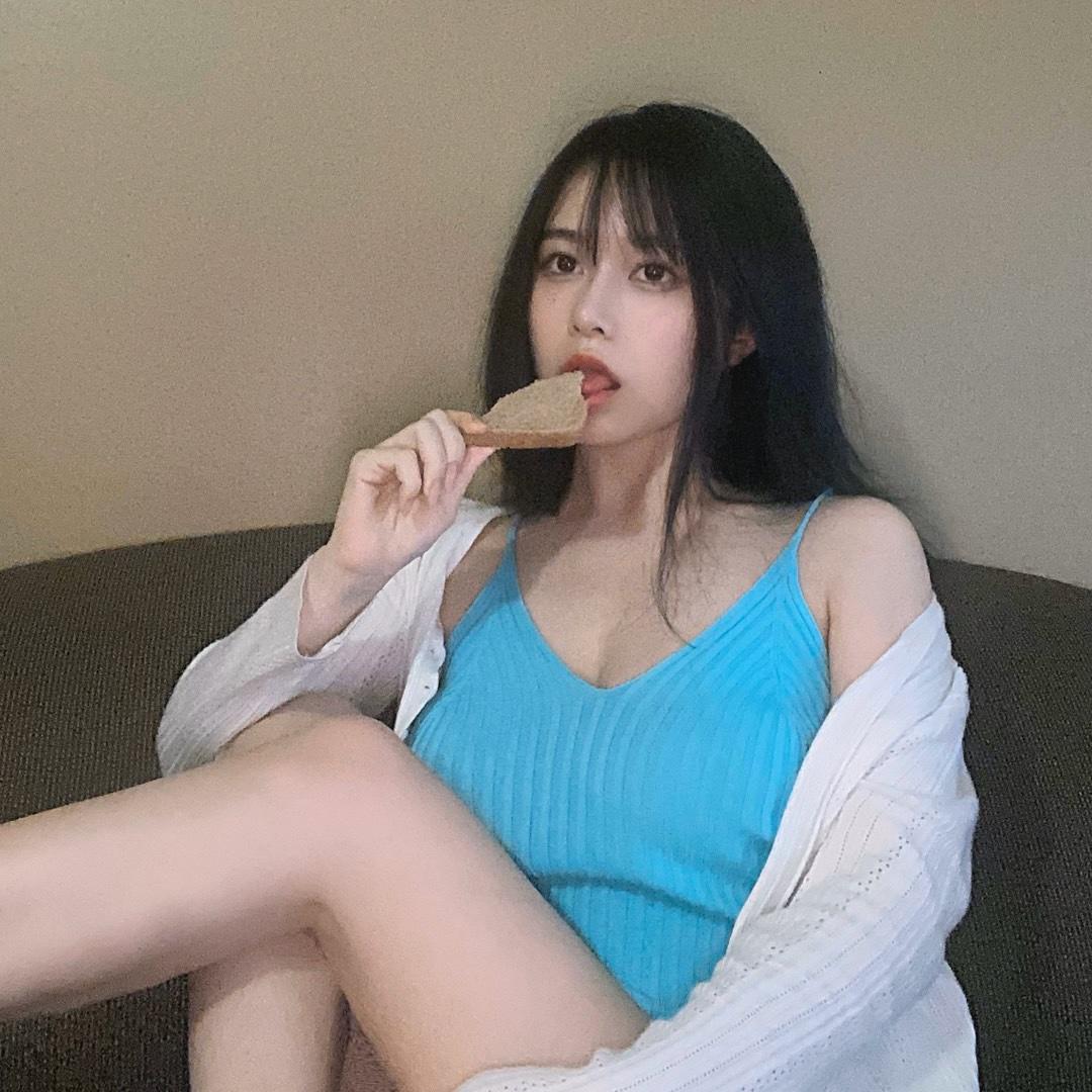 大白兔奶糖味的33