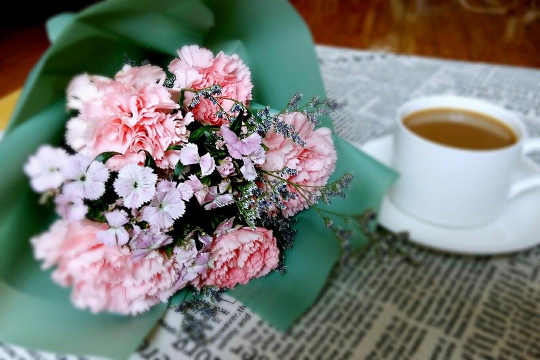 恋一束花  爱一个家