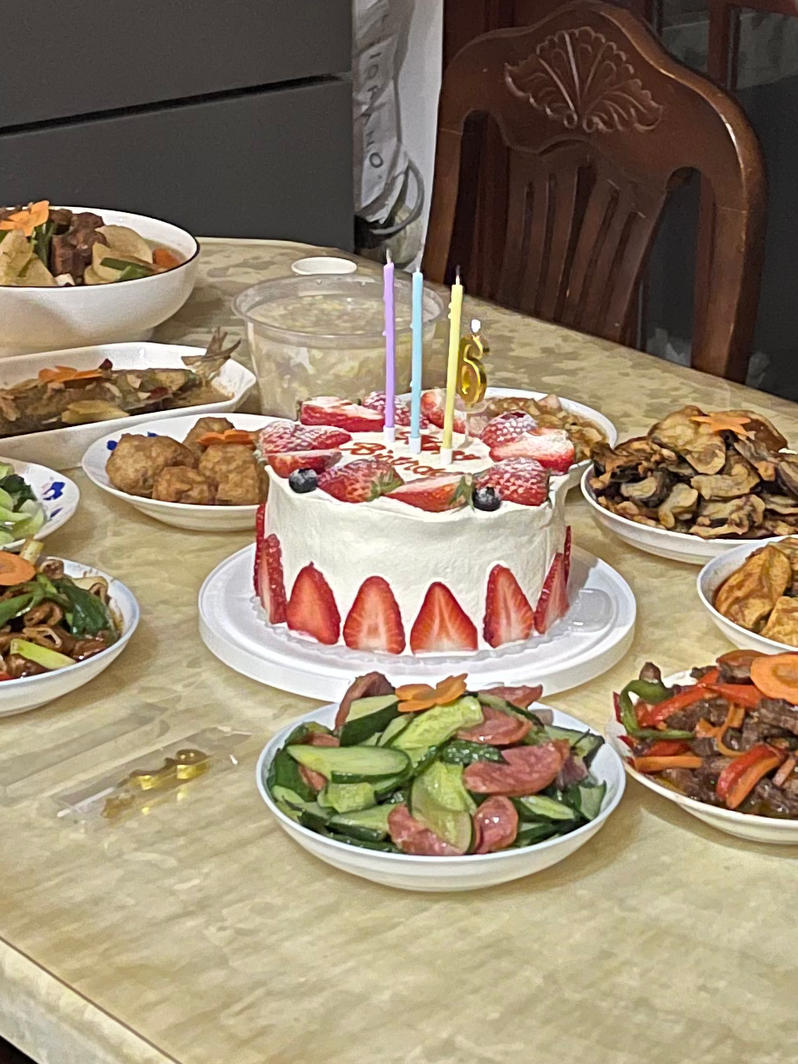 草莓生日奶油蛋糕（八寸）