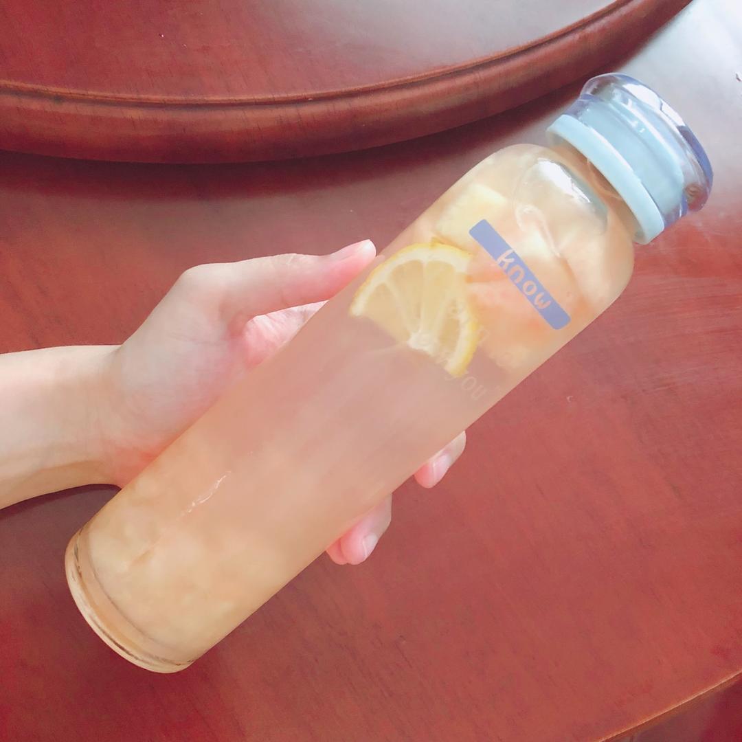 【蜜桃莫吉托】