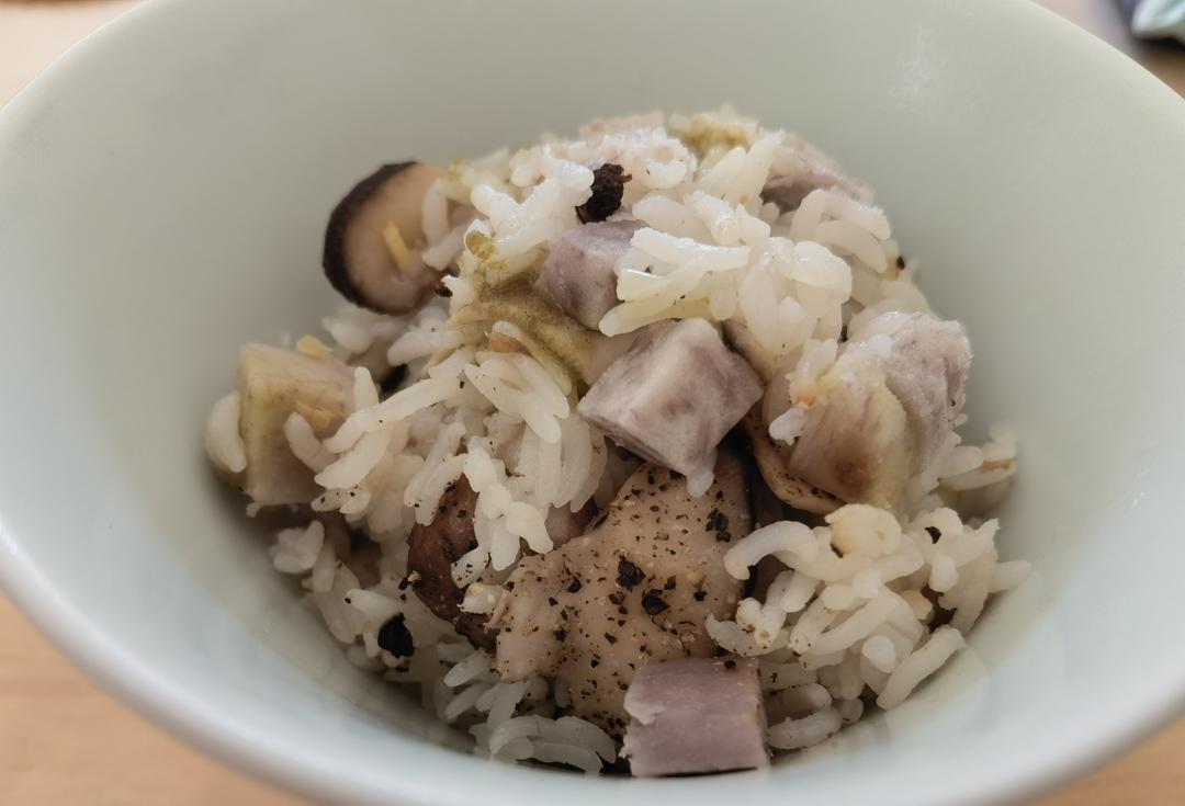 香菇芋头炊饭