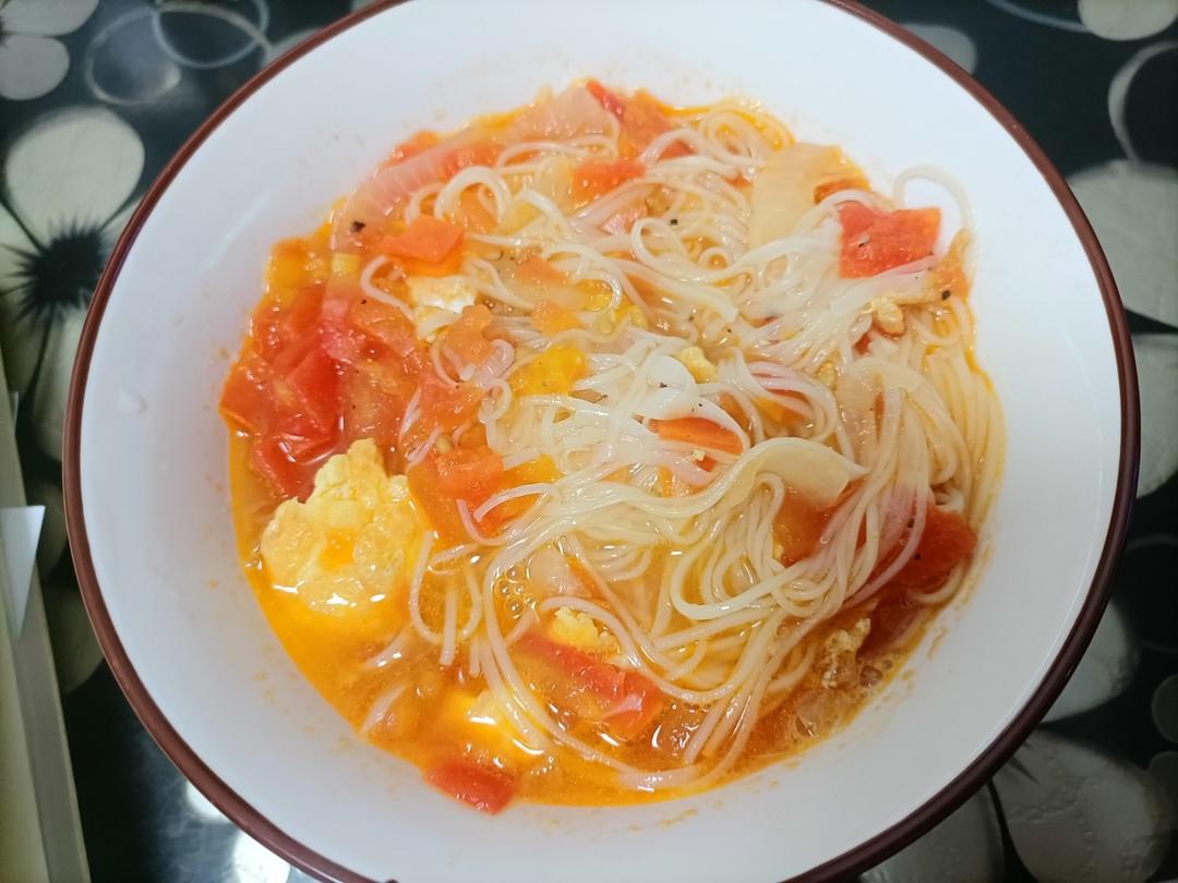 汤都要喝光的西红柿鸡蛋面