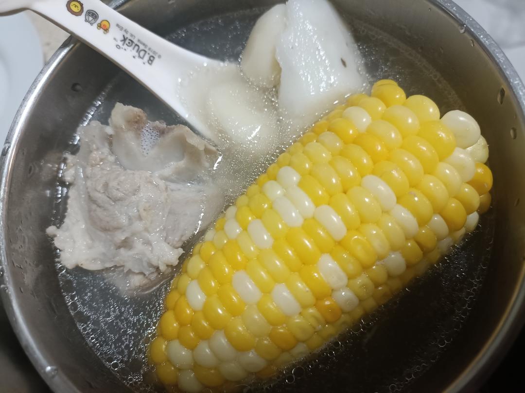 立秋的第一碗筒子骨头汤