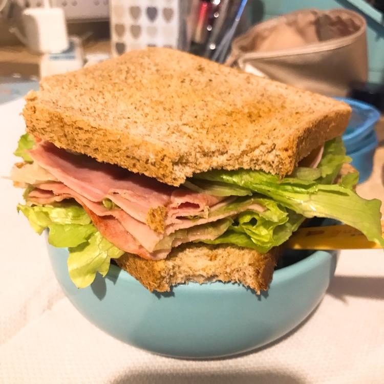 luckii2做的全麦吐司火腿三明治