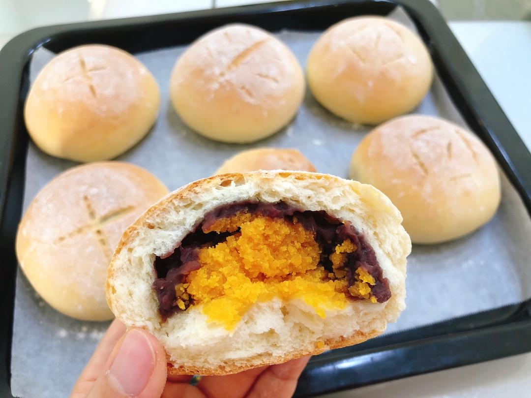 豆沙蛋黄面包～好吃到哭～