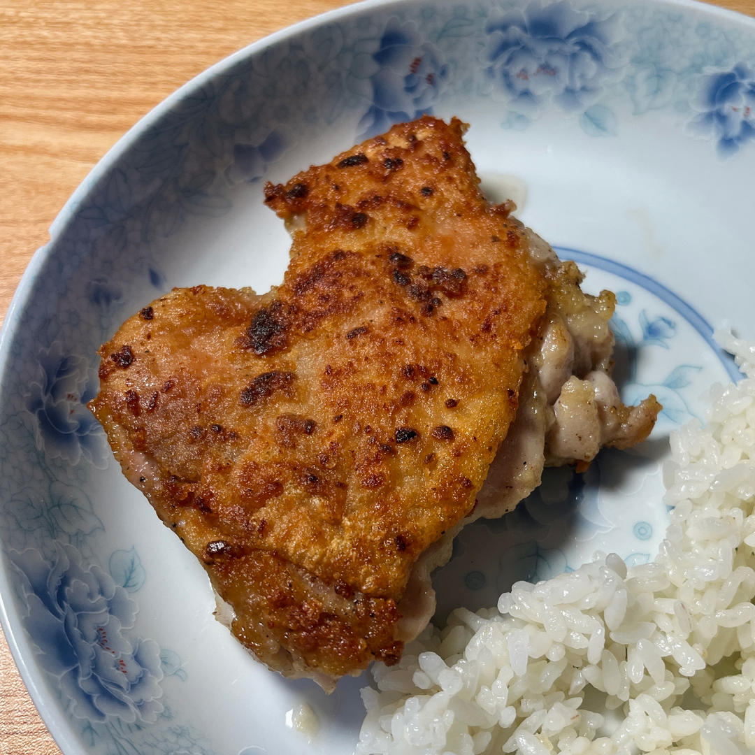 蒜香奶油蘑菇汁鸡排