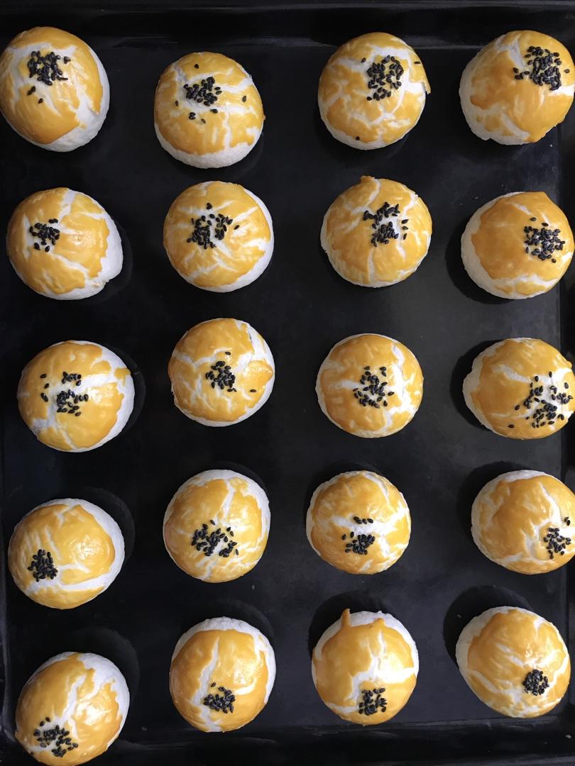 超简单 免揉 酥掉渣的蛋黄酥(超详细附全程视频)不破酥『万能酥皮』