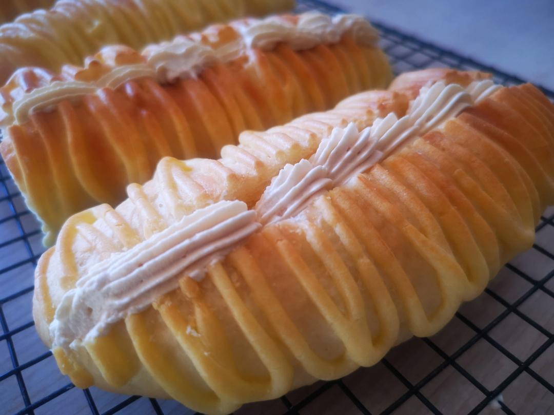 70%中种法鲜奶雪露面包~