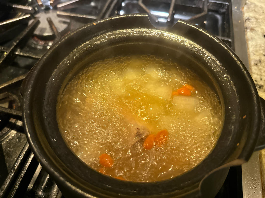 滋阴润肺—萝卜排骨汤