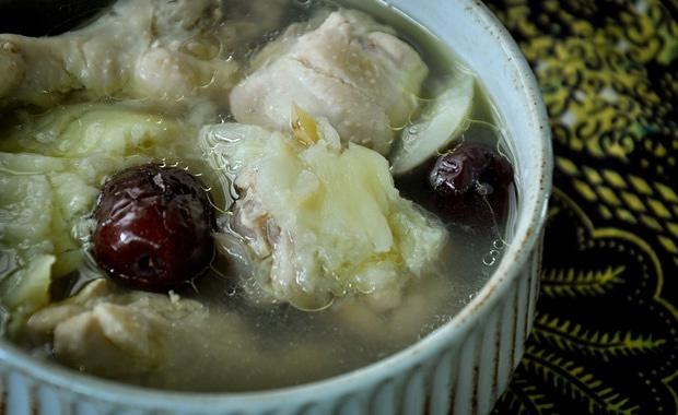 榴莲炖鸡养秋膘的做法