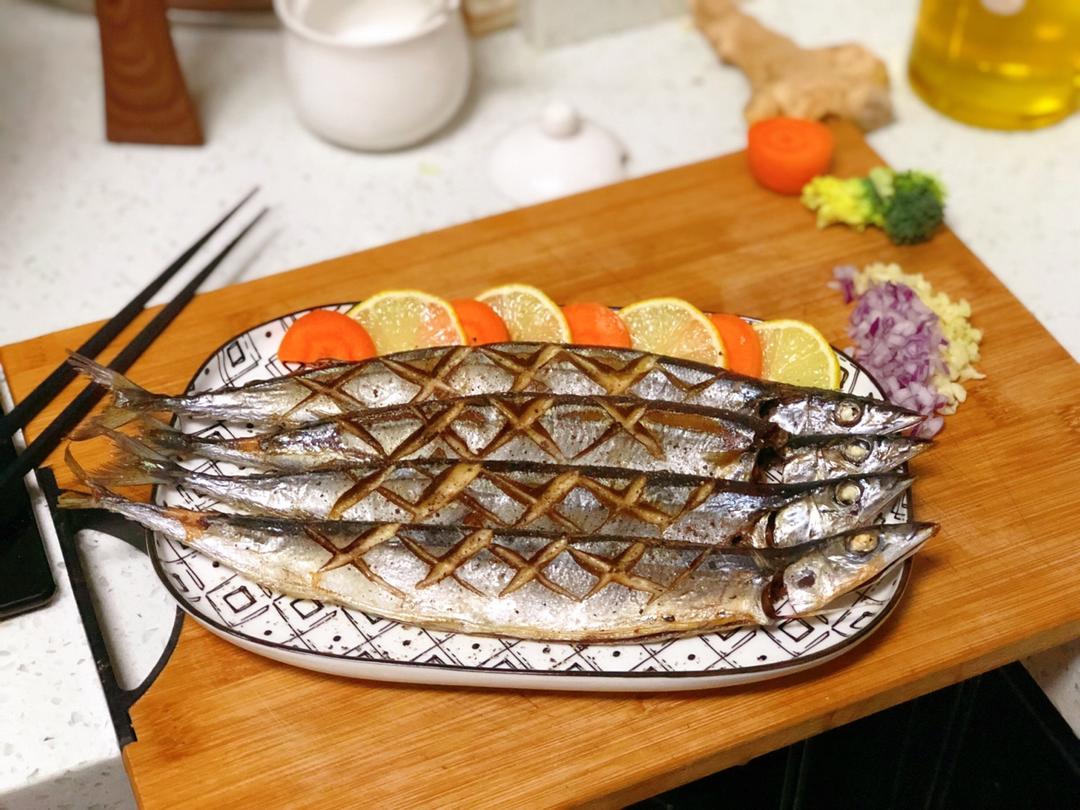盐烤秋刀鱼
