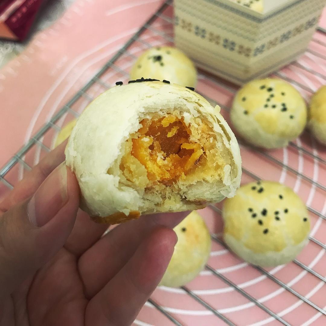 蛋黄酥
