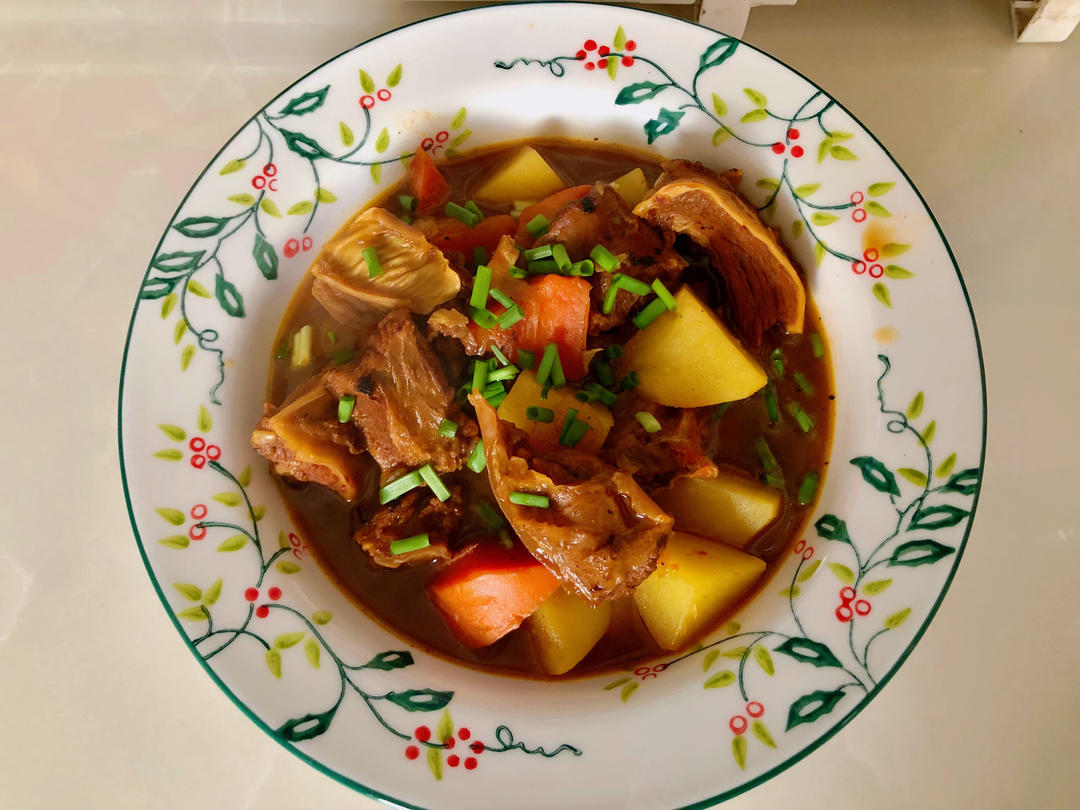 番茄土豆炖牛腩