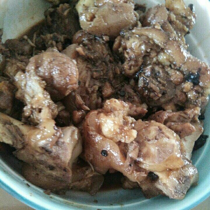 红烧猪蹄，酱香味，超级过嘴瘾的卤猪蹄