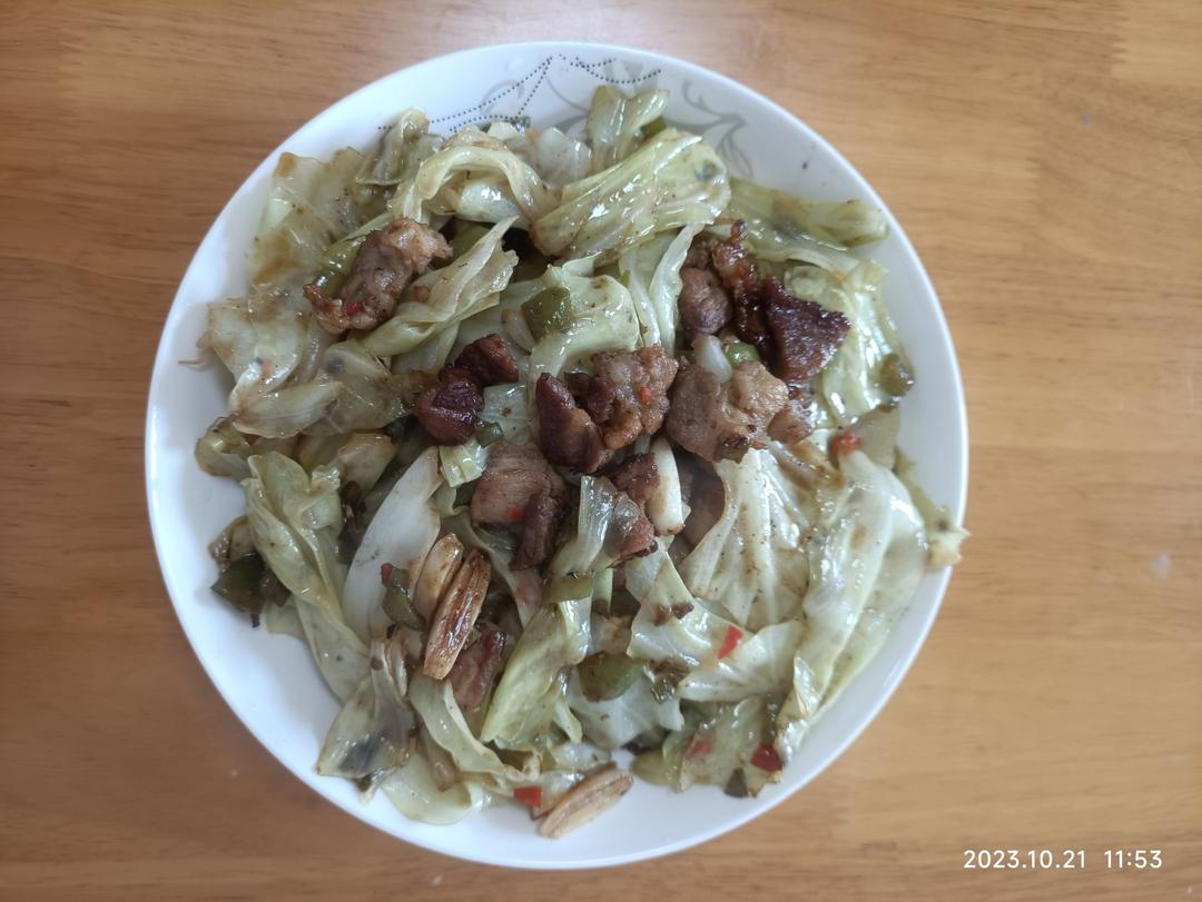 包菜炒肉