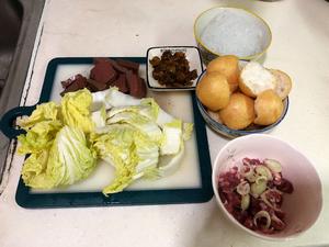 酸菜羊肉鸭血粉丝面筋 •汤的做法 步骤1