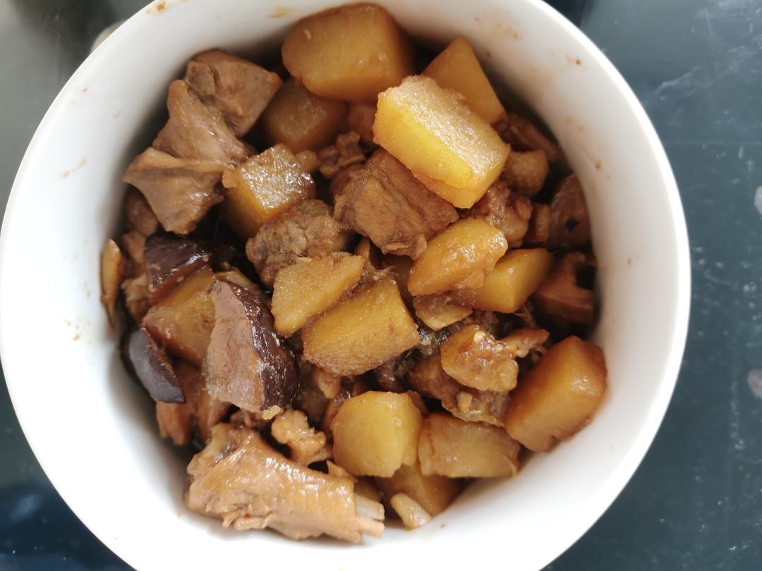 土豆炖鸡翅（快手零失败）