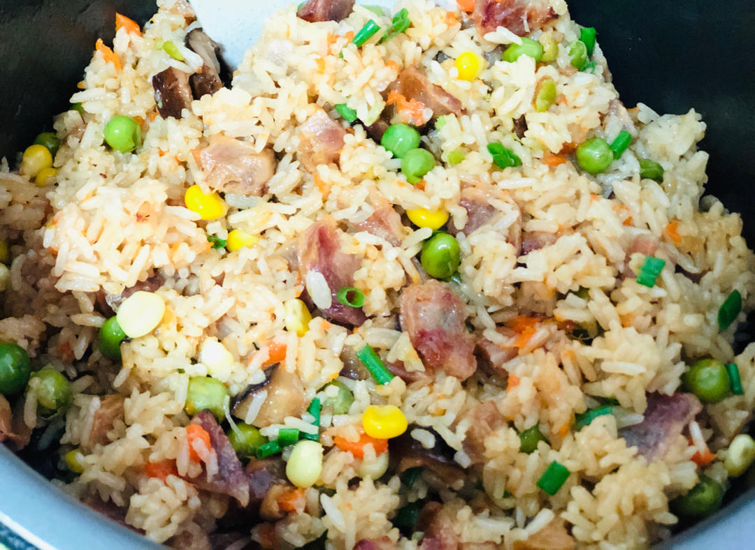 懒人必备～电饭煲腊肠焖饭