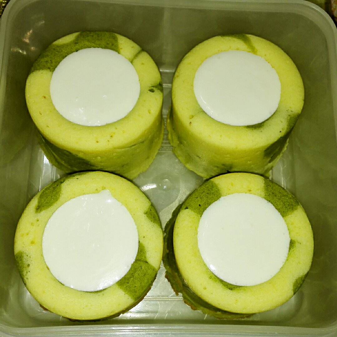 双色抹茶酸奶杯