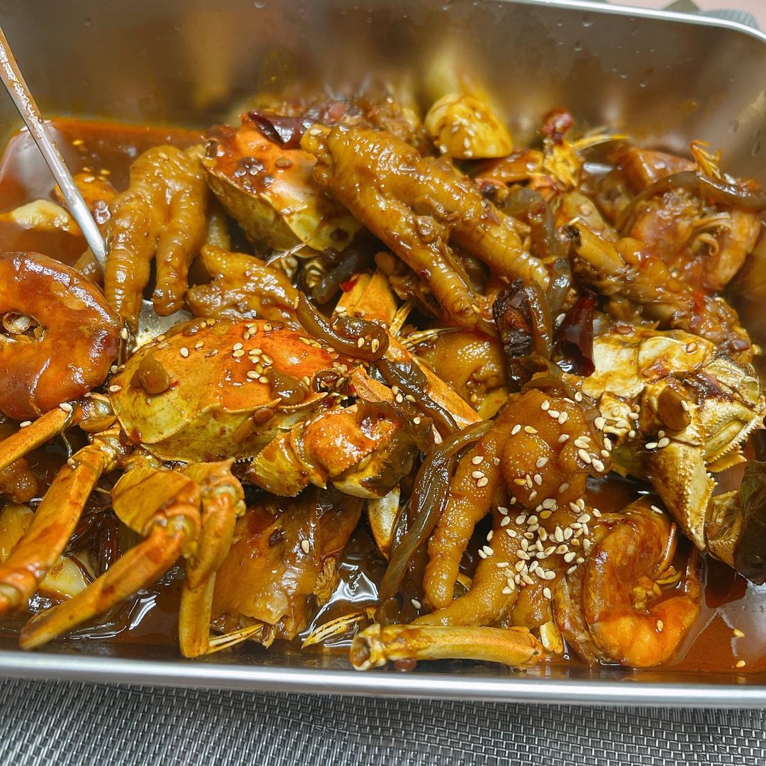 鸡爪虾蟹煲