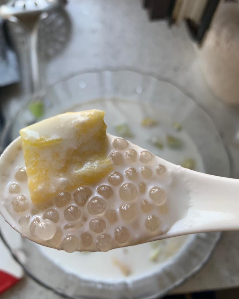 芒果椰汁西米露 | 夏日清凉解暑 无需烤箱