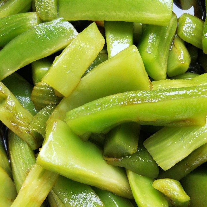 尚味吃迷做的小米辣腌莴笋(青笋)